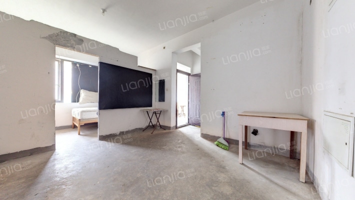 田园牧歌风禾苑二手房实景图