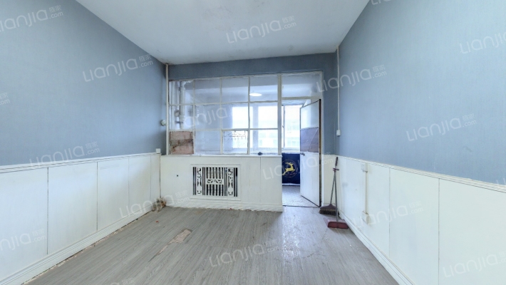 大正国药公司西影路家属院二手房实景图