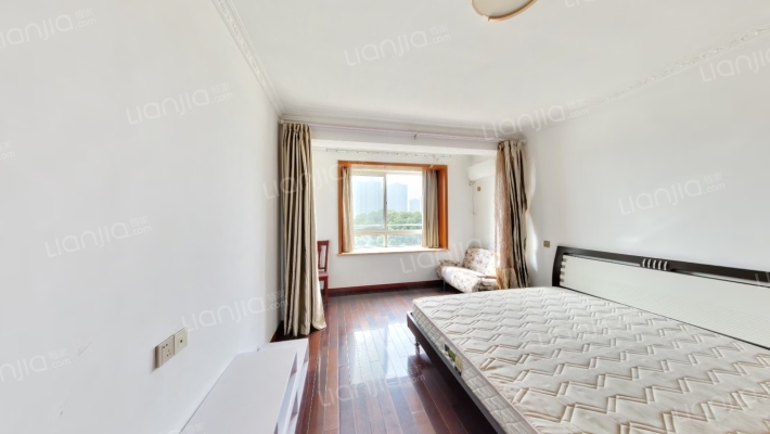 名都花苑西区二手房实景图