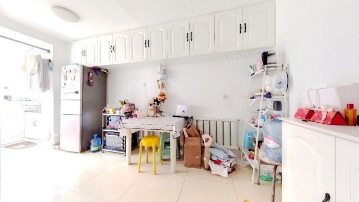 艳阳小区二手房实景图
