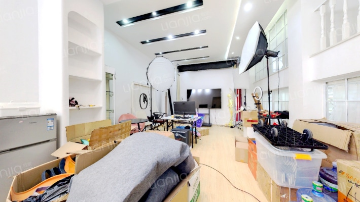 曼哈顿新贵二手房实景图