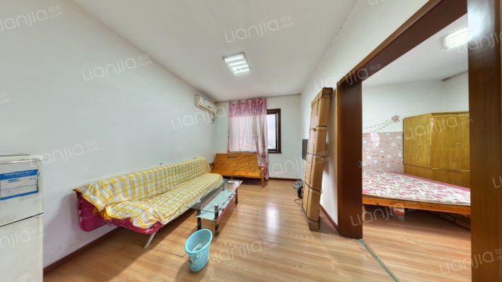 成都合院一期二手房实景图