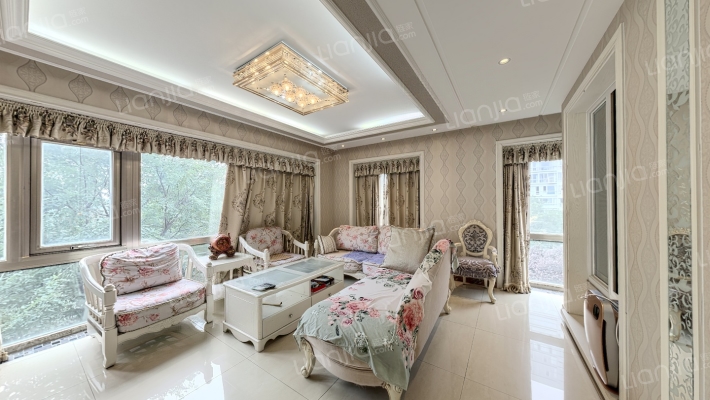 东晶国际二手房实景图