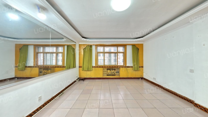 粮食局小区二手房实景图