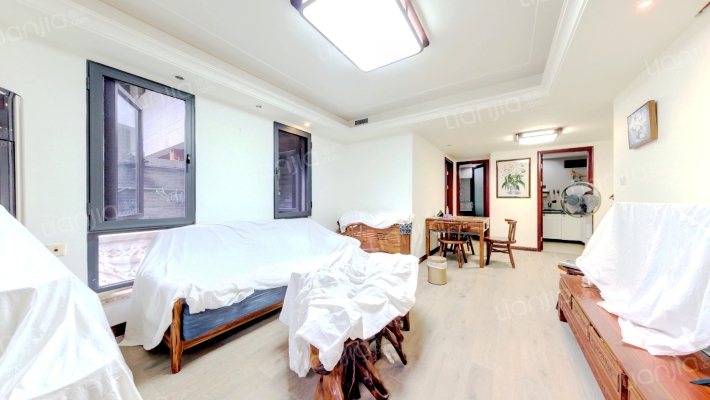 青城鉴山二手房实景图