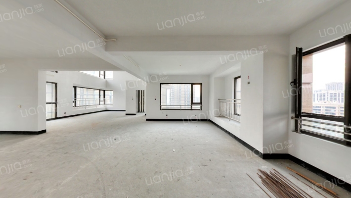 新湖四季果岭二手房实景图