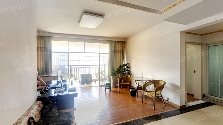 湘泉绿水金邸二手房实景图