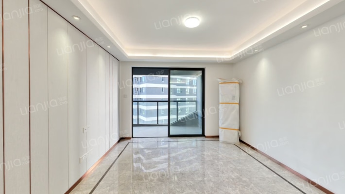 旭辉都会山二手房实景图