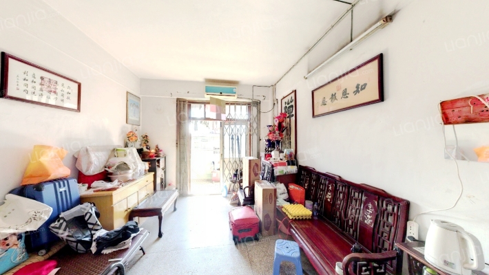 广纸小区二手房实景图