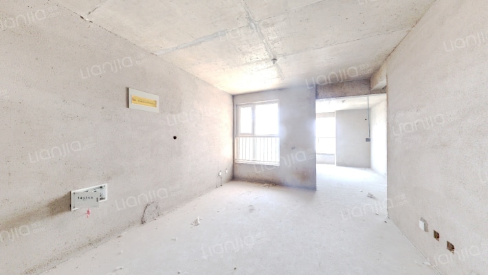 名爵港湾二手房实景图