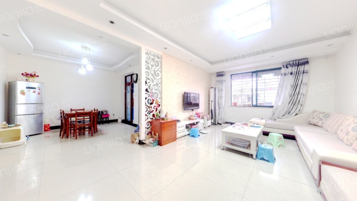 宁港·东城秀景二手房实景图