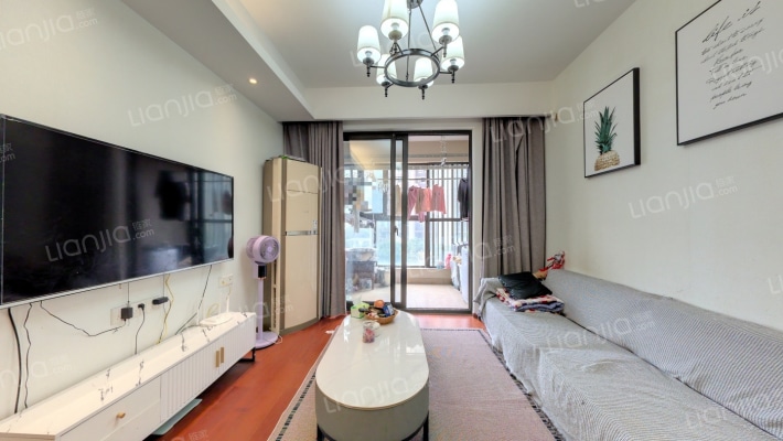 信义嘉庭二期二手房实景图