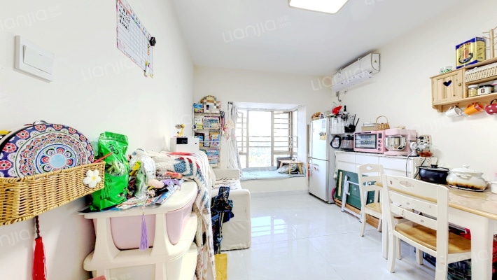 水蓝湾二手房实景图