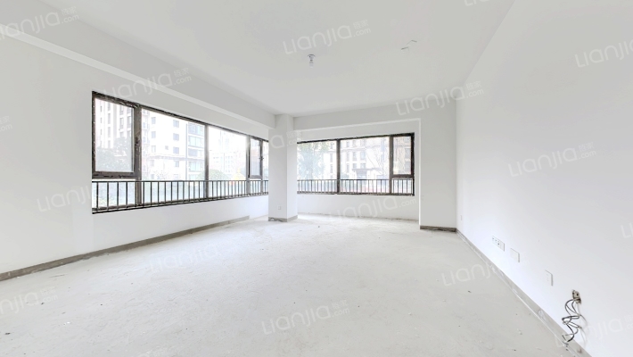 珑悦府西区二手房实景图