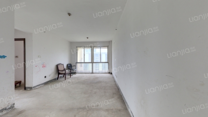 阿奎利亚上学苑二手房实景图