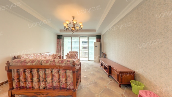 经典时代花园广场二手房实景图