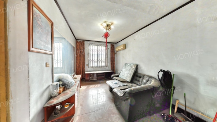 肖家村四巷8号二手房实景图