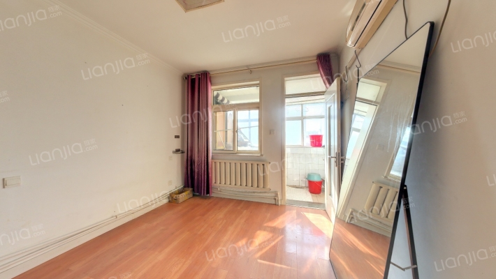 颐园社区二手房实景图