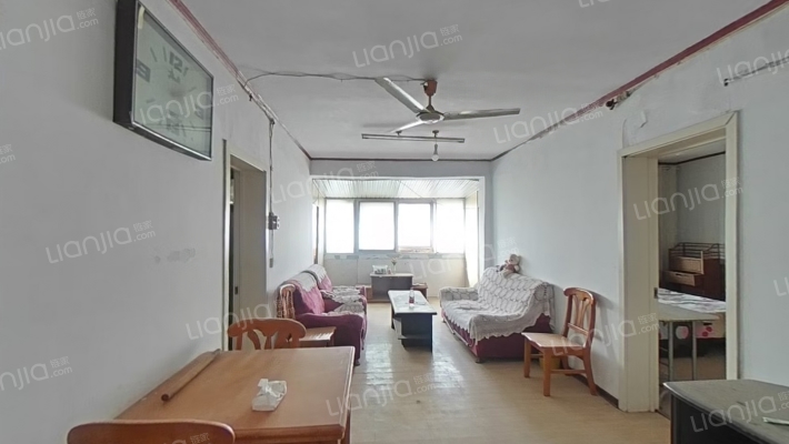 邮政储蓄家属院二手房实景图