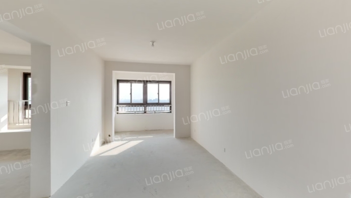 悦隆花苑二手房实景图