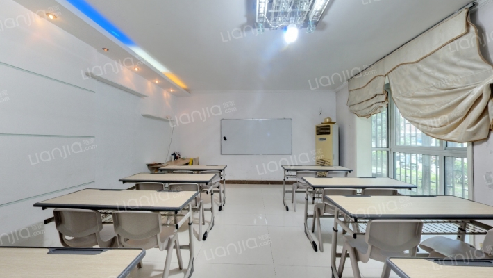 威尼斯水城一期二手房实景图