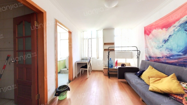 桔尚公寓二手房实景图