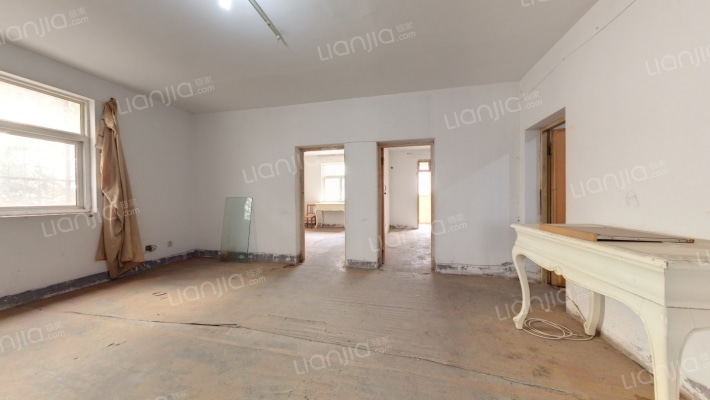 雅园二手房实景图