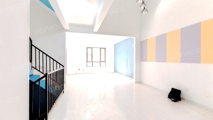 潮白河孔雀城秋柏园二手房实景图