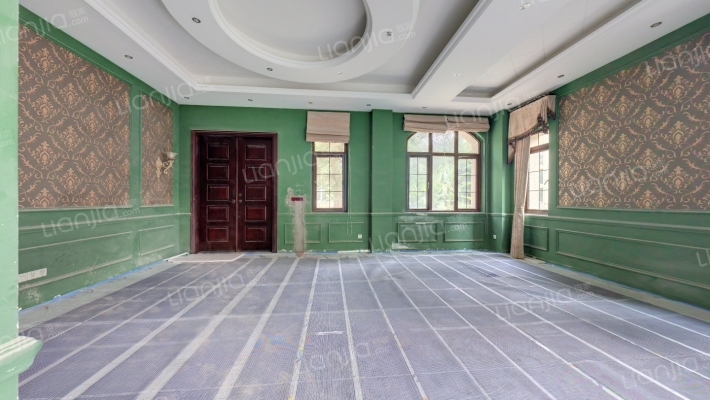 央墅蓝卡斯特二手房实景图