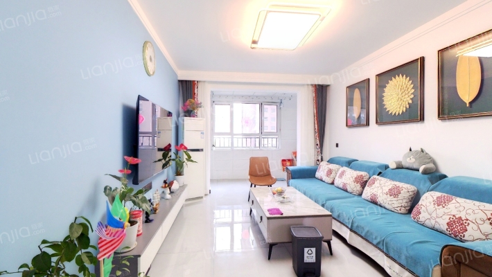 牛津花园 精装南北通透大三居 有本好楼层-客厅