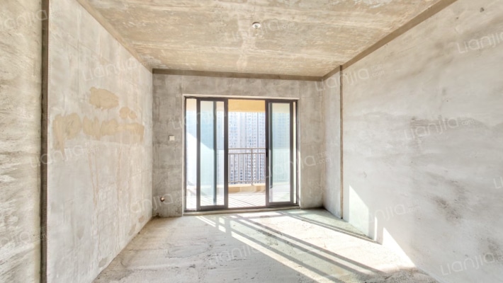 勤诚达境界城二手房实景图