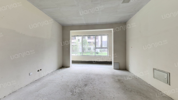 紫樾宸府二手房实景图