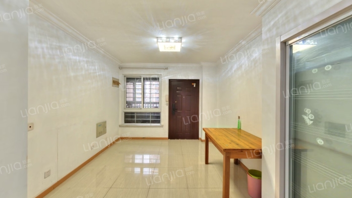 秦湾景园东区二手房实景图