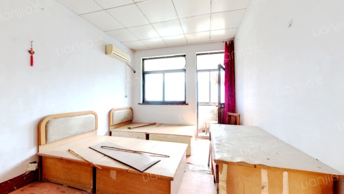 人民保险公司宿舍二手房实景图