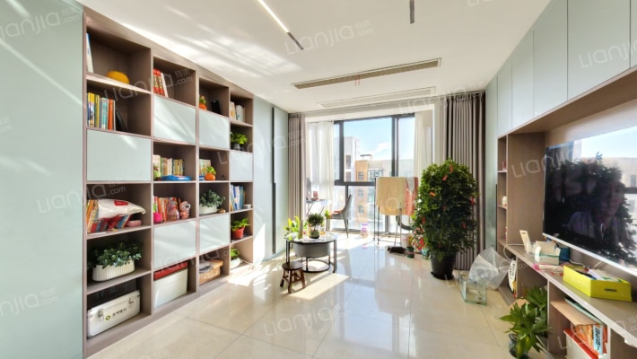 东湖大郡3期二手房实景图