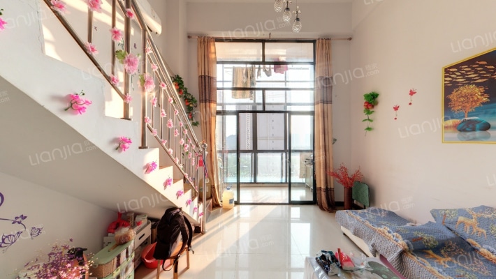 富景海派擎城二手房实景图