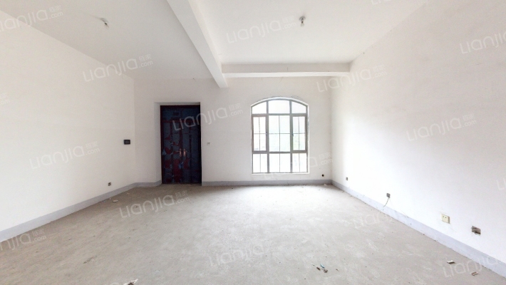 金色湖岸二手房实景图