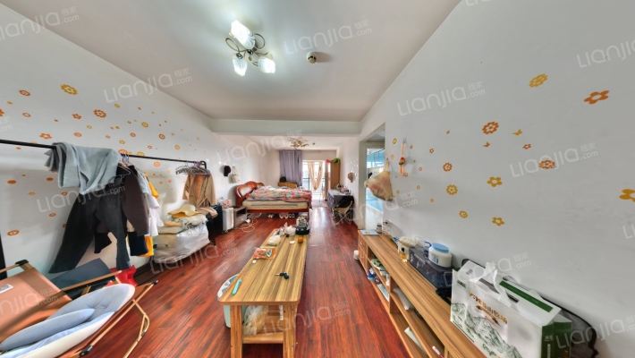 益新德隆小区二手房实景图