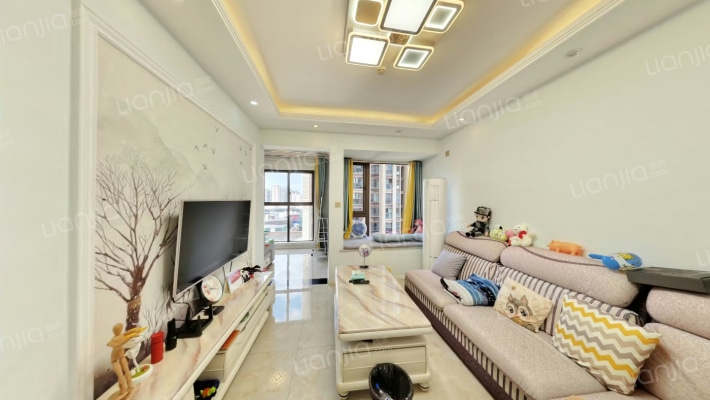 银海中心二手房实景图