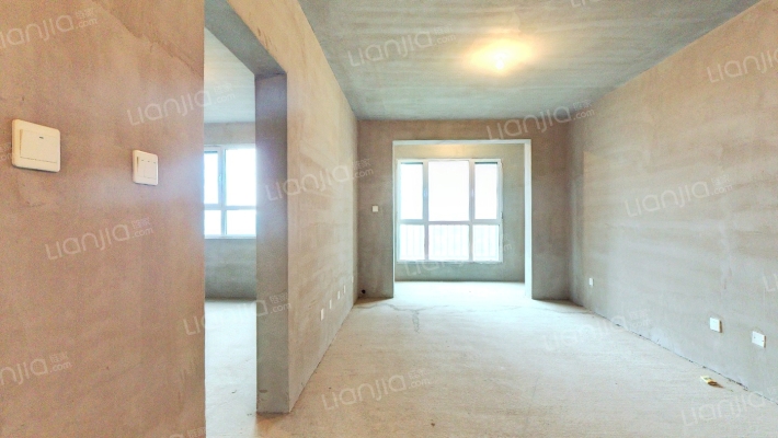 ：有本 南向2居 户型方正 全天采光-客厅