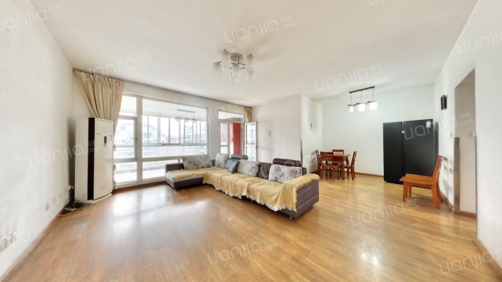 诺金山二手房实景图