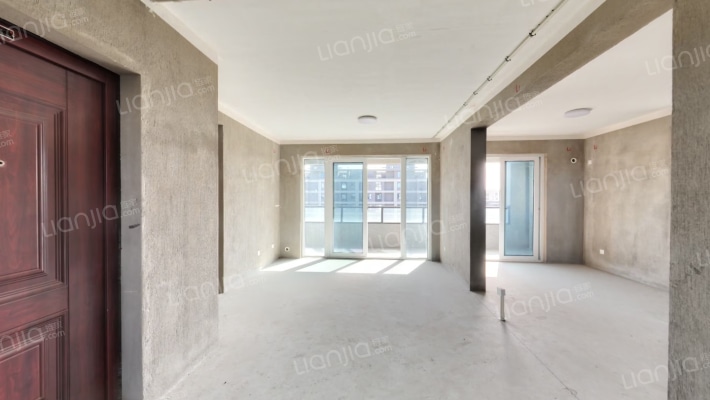 新兴岚湾三期西区二手房实景图