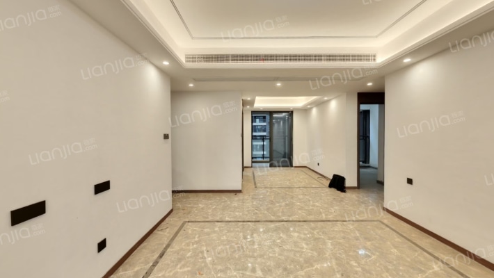 绿地V岛二手房实景图