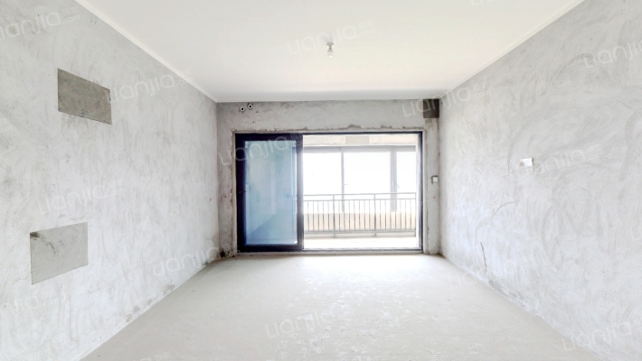 鲁能星城外滩天景二手房实景图