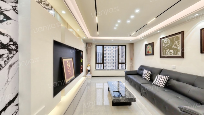 70年产权，南向小三居，中高楼层，采光无遮挡-