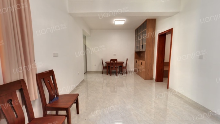 广西壮族自治区人民医院职工宿舍区二手房实景图