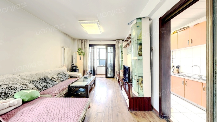 新东方花园二手房实景图