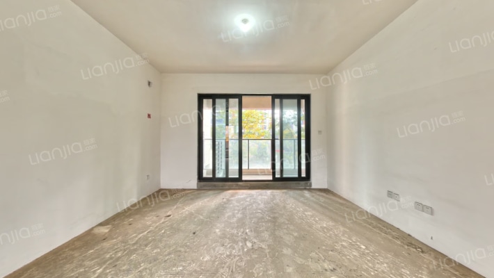 中南融创玖华台邸二手房实景图