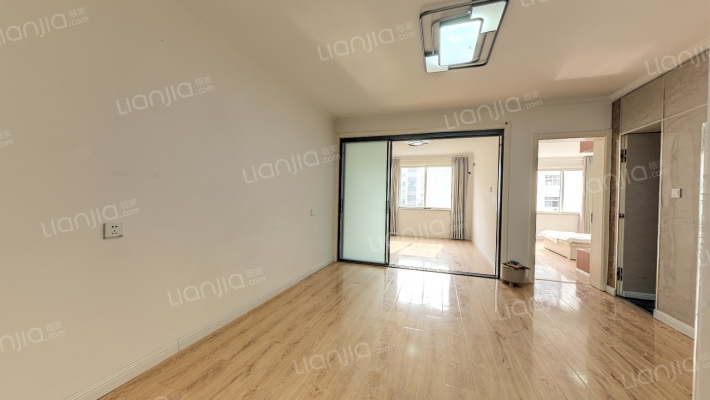 新城花园二手房实景图