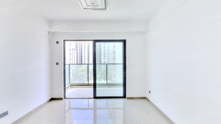 中粮鸿云二手房实景图